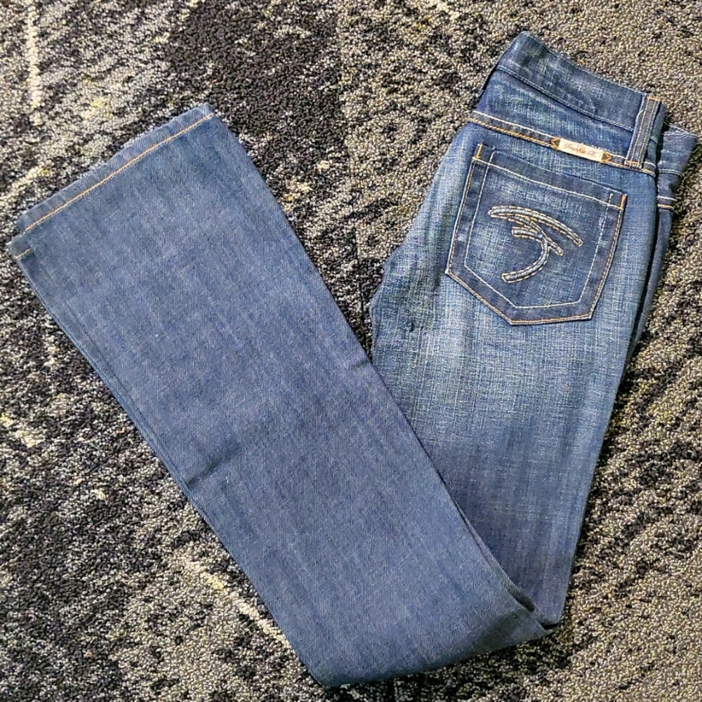 Premium Brand Frankie B Low Rise Flare Jean, Size 4, New, Blue